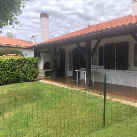Agreable Maison A 400M Du Lac Villa Sanguinet Bagian luar foto