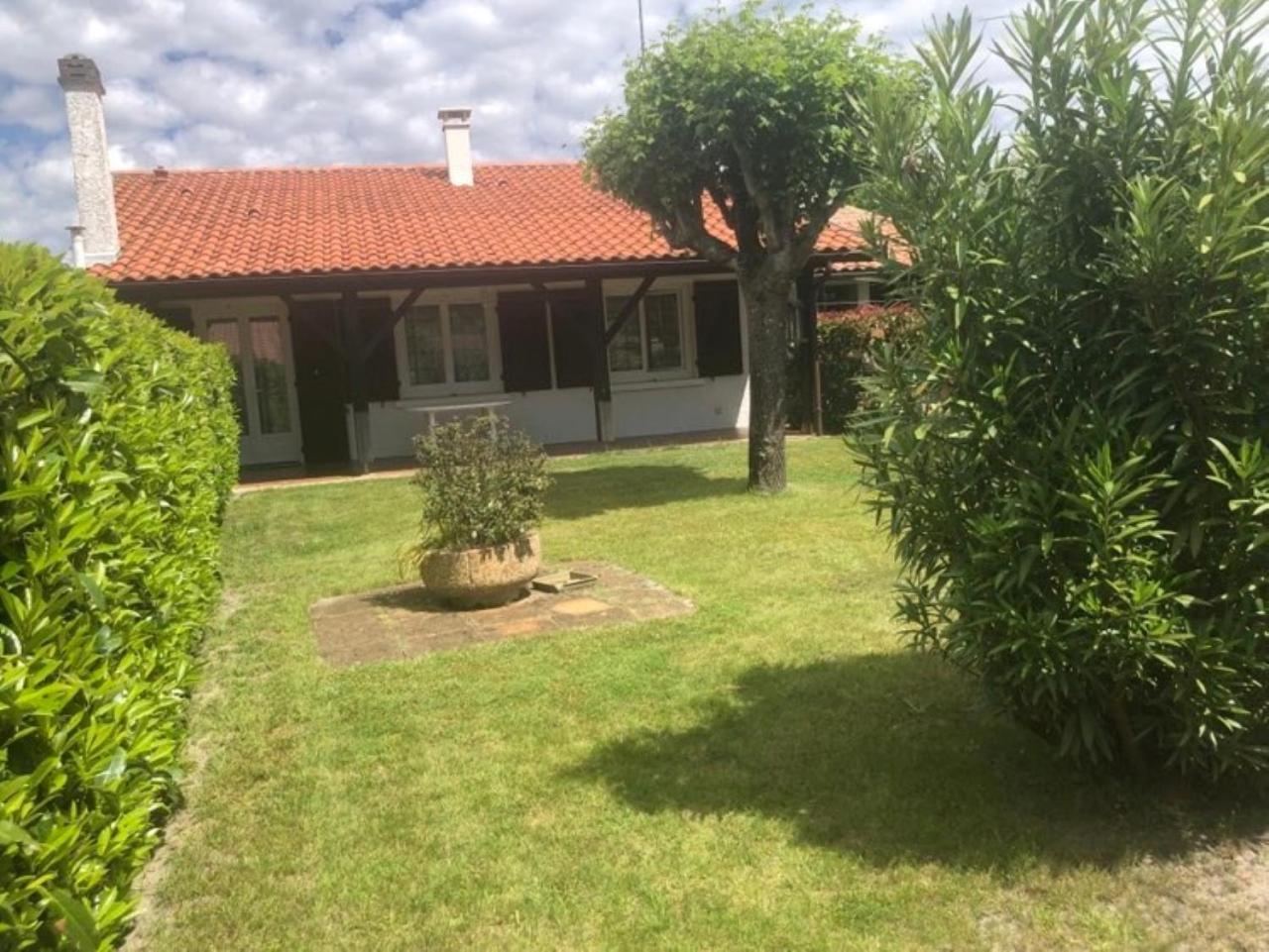 Agreable Maison A 400M Du Lac Villa Sanguinet Bagian luar foto